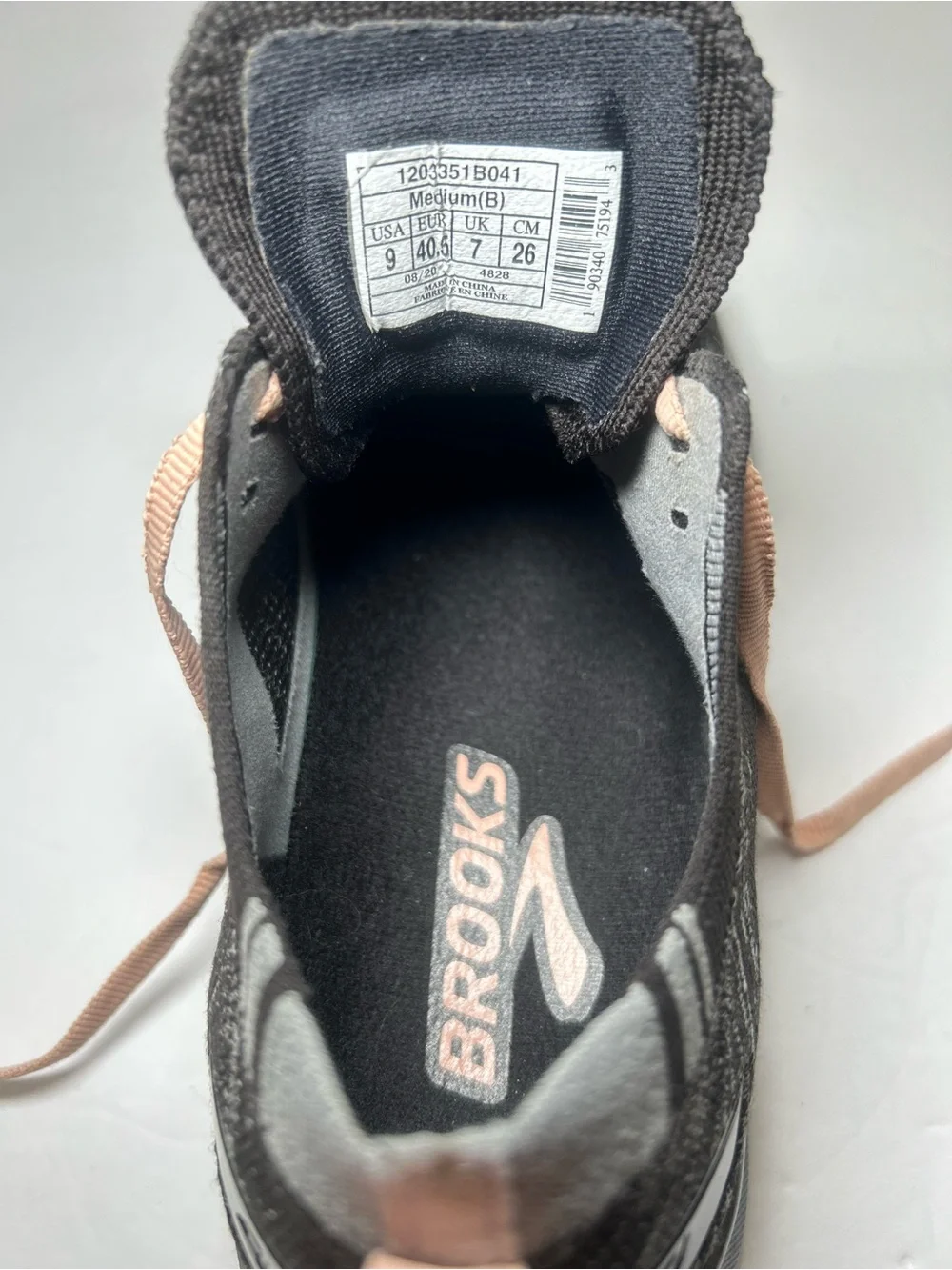 Brooks levitate running